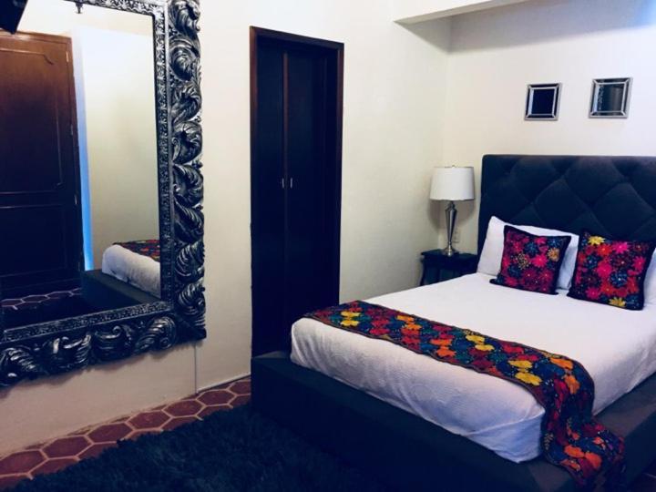 Del Centro Hotel Берналь Экстерьер фото